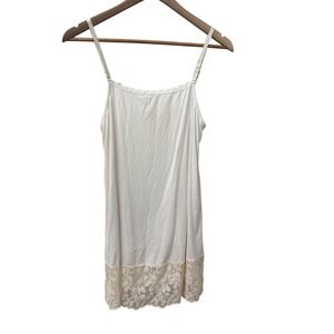 Matilda Jane Camisole Size M Cream Lace Hem Adjustable Straps Tank Top